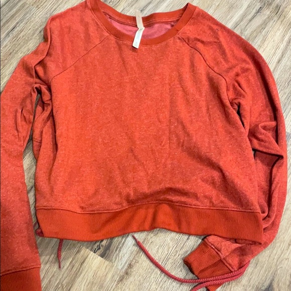 Sweatshirt - Picture 1 of 3